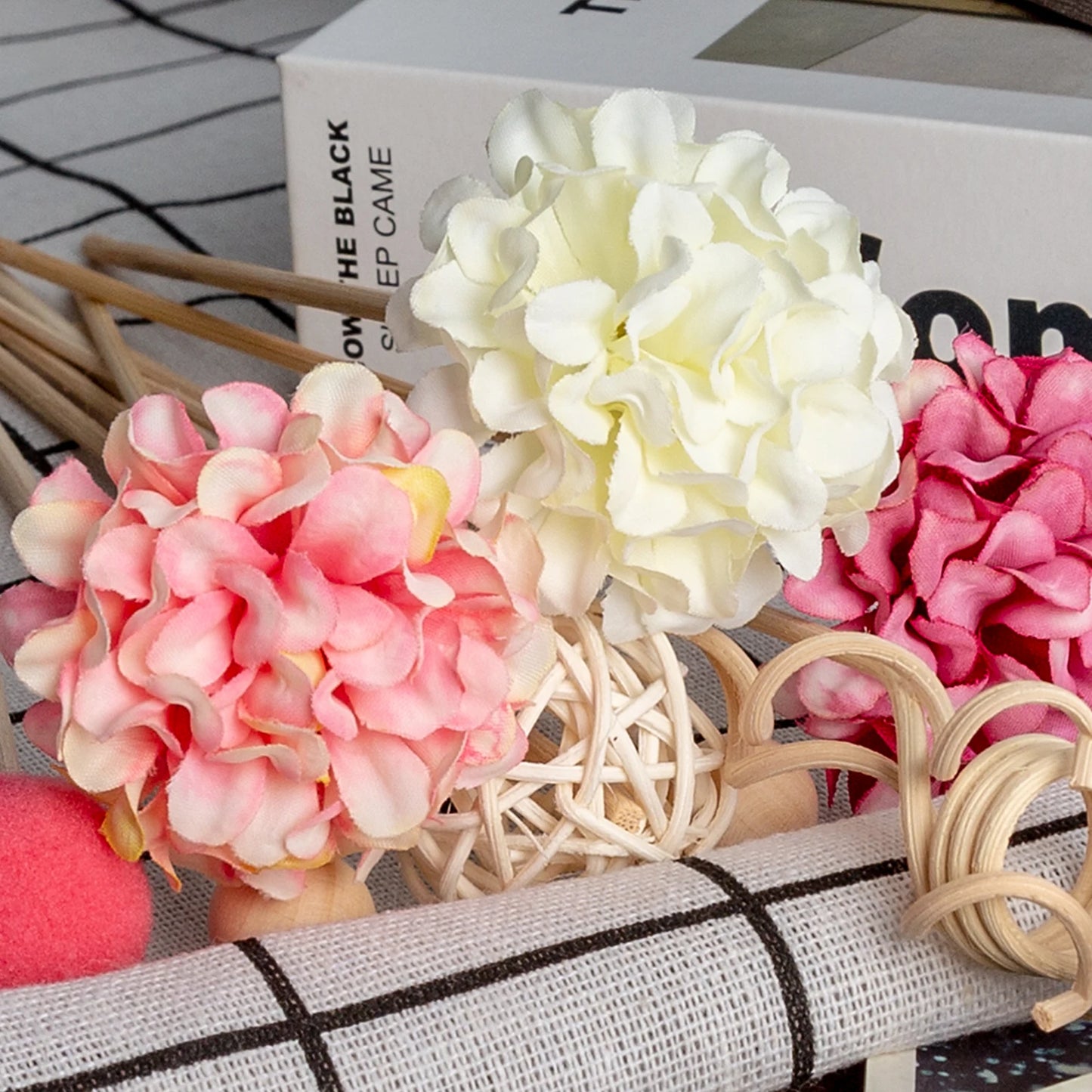 10PCS Pink Hydrangea Flower Rattan Sticks Fireless Fragrances Reed Diffuser